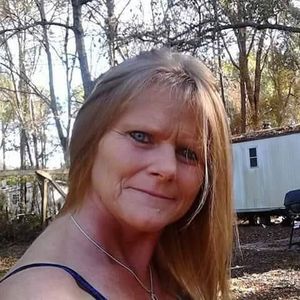 Meet your Posher, Cynthia